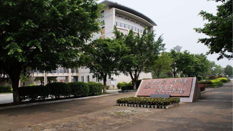 PCB电路板定制：揭秘单价报价背后的秘密